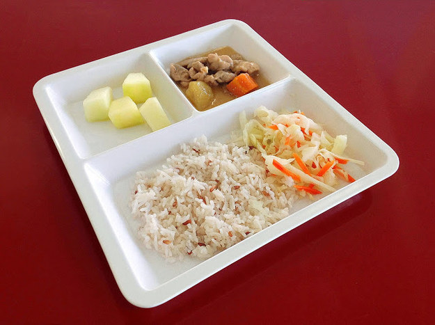 16 школьных обедов из разных стран
