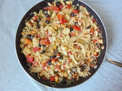 Спагетти Путанеска с овощами
